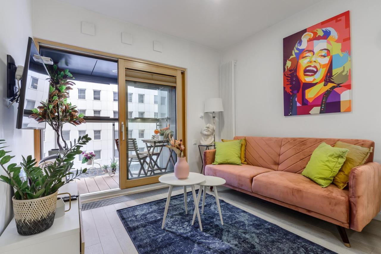 Lumina Luxury Apartments In Mennica Residence Warschau Buitenkant foto