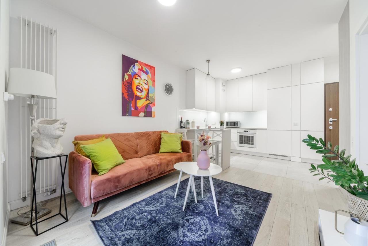 Lumina Luxury Apartments In Mennica Residence Warschau Buitenkant foto
